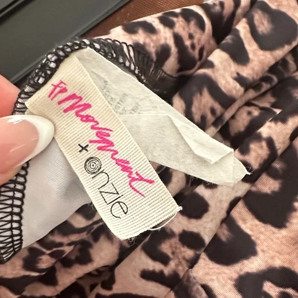 Leopard Print Women's Bike Shorts - Picture 3 of 4